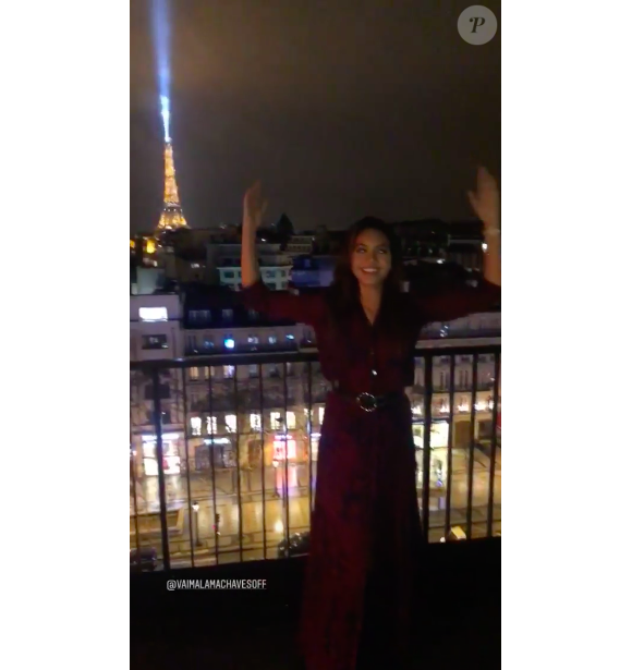 Iris Mittenaere fête ses 26 ans sur les Champs-Elysées, le 25 janvier 2019. Ici Vaimalama Chaves.