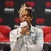 Le rappeur XXXTentacion en interview sur iHeart Radio à Fort Lauderdale, le 26 mai 2017.