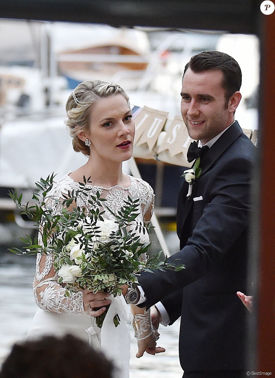 мэттью льюис с женой. мэттью льюис и его жена. мэттью льюис с женой. анджела джонс и мэттью льюис. анджела джонс жена долгопупса.