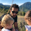 Martin Fourcade avec ses filles Inès et Manon, 11 août 2018, Instagram.