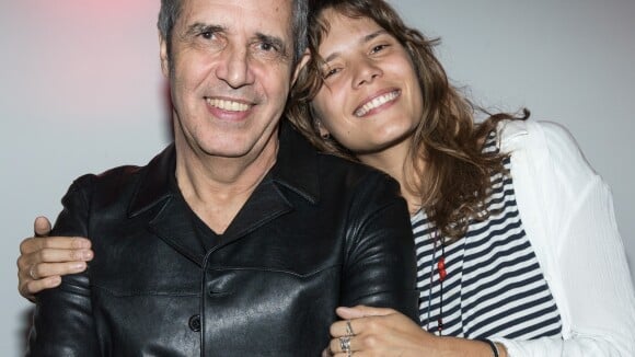 Julien Clerc "un peu sévère" avec sa fille Vanille, qui sort son premier album