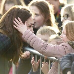 Catherine Kate Middleton (Comtesse de Strathearn en Ecosse) à la rencontre des employés de l'usine Michelin de Dundee, en Ecosse, puis des enfants des écoles le 29 janvier 2019.