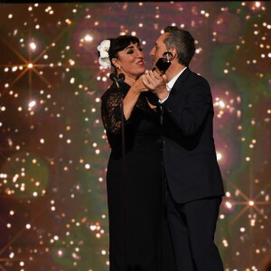 Exclusif - Rossy De Palma (marraine internationale de la 14ème cérémonie des Globes de Cristal) et Gad Elmaleh (Globe d'Honneur 2019 pour le rayonnement de sa carrière) lors de la 14ème cérémonie des Globes de Cristal, à la salle Wagram à Paris, le 4 février 2019. © Rachid Bellak/Bestimage