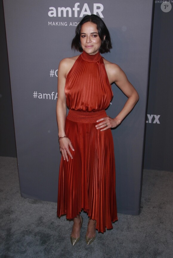 Michelle Rodriguez au photocall de la 21ème édition du "amfAR Gala" au profit de la recherche contre le SIDA au Cipriani Wall Street à New York, le 6 février 2018.