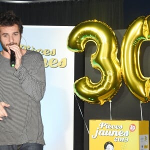 Le chanteur Amir Haddad lors du lancement de la 30ème édition de l'Opération Pièces Jaunes 2019 avec Lucrèce à l'Hôpital Necker-Enfants malades AP-HP à Paris, France, le 9 janvier 2019. © Coadic Guirec/Bestimage