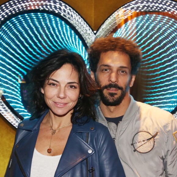 Tomer et Sandra Sisley lors du vernissage de l'exposition de Emmanuelle Rybojad au Fouquet's à Paris le 7 février 2019.
