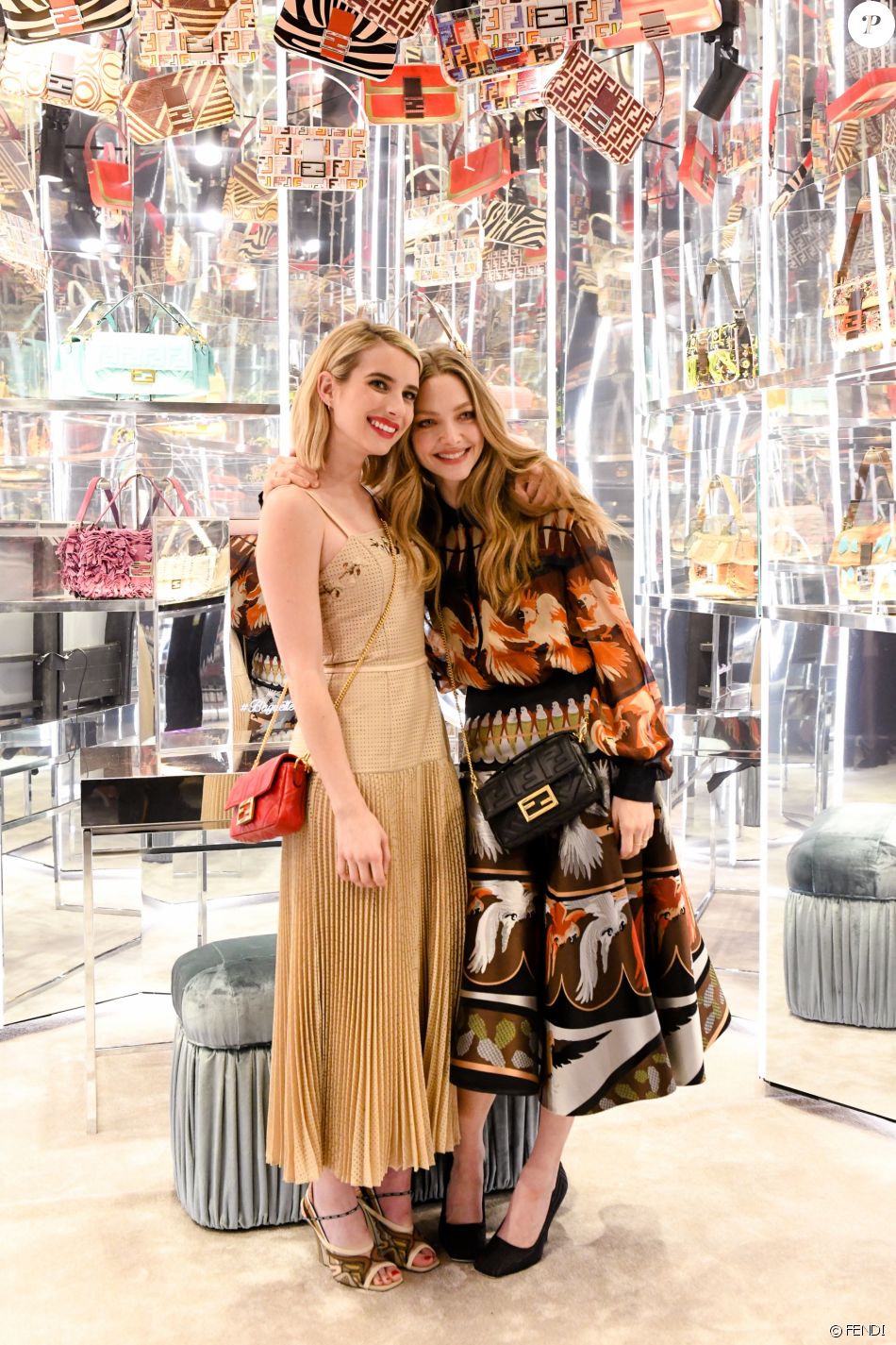 Emma Roberts et Amanda Seyfried - Soirée #BaguetteFriendsForever de