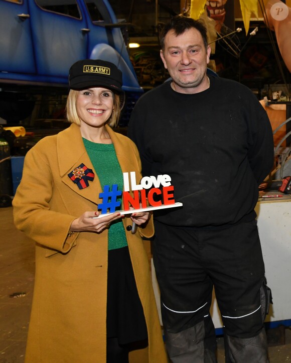 Exclusif - Christian Estrosi (le maire de Nice), sa femme Laura Tenoudji Estrosi et leur fille Bianca ont visité l'atelier des Carnavaliers à Nice le 9 février 2019, pour décourvrir les chars du Carnaval de Nice 2019 © Bruno Bebert/Bestimage