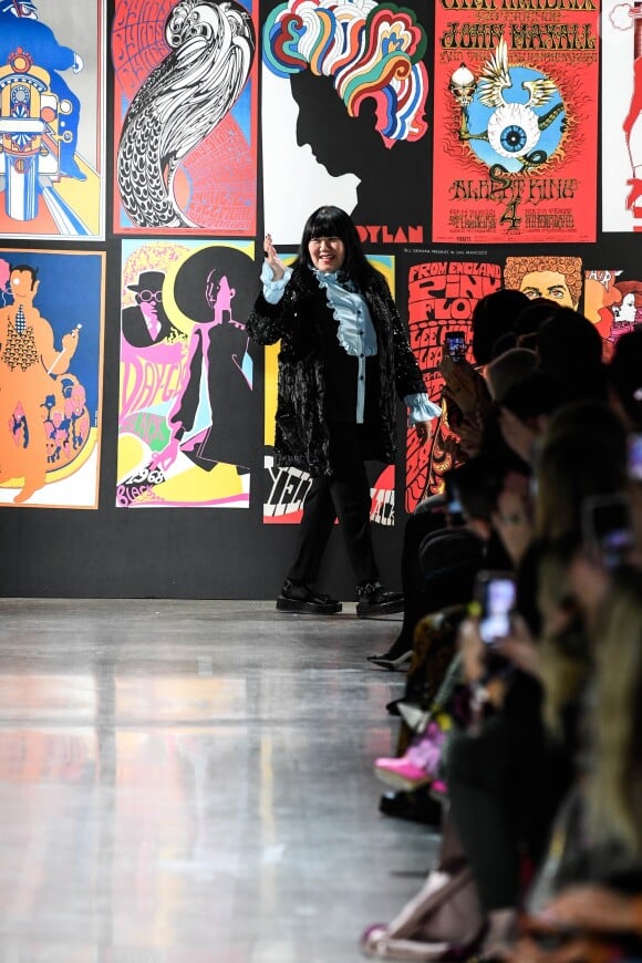 La créatrice Anna Sui au défilé Anna Sui lors de la Fashion Week automne-hiver 2019/2020 à New York, le 11 février 2019.