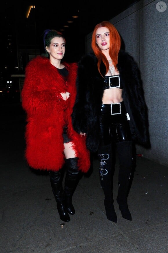 Bella Thorne et sa soeur Dani Thorne - Arrivée des people au défilé de mode Philipp Plein lors de la fashion week à New York, le 11 février 2019.