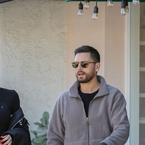 Exclusif - Khloe Kardashian et Scott Disick sont allés faire du shopping au magasin pour enfants Sap and Honey à Sherman Oaks, Los Angeles, le 11 février 2019