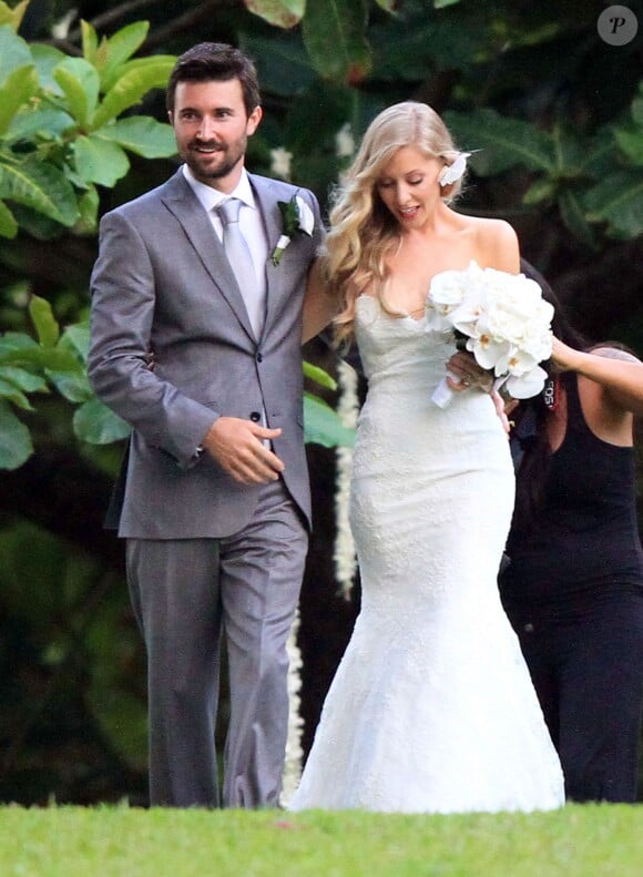 Brandon Jenner et Leah Felder lors de leur mariage à Hawaï en 2012.