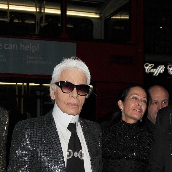 Baptiste Giabiconi, Karl Lagerfeld, Sebastien Jondeau - Arrivée des people au vernissage de l'exposition "Mademoiselle Privé" à la Galerie Saatchi à Londres, le 12 octobre 2015.