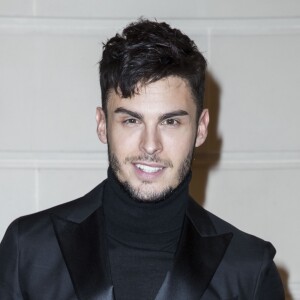 Baptiste Giabiconi - Photocall lors du deuxième défilé Chanel "Métiers d'Art" au Ritz à Paris, France, le 6 décembre 2016. Cette collection destinée à mettre en valeur le précieux savoir-faire des ateliers Chanel (bottier, plisseur, plumassier, brodeur, ...) donne lieu depuis 2002 à un défilé au mois de décembre. Karl Lagerfeld choisit chaque année un lieu lié à l'histoire de mademoiselle Chanel. Gabrielle Chanel (Coco) a loué à partir de 1937 une suite au troisième étage du Ritz. © Olivier Borde/Bestimage