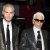 Karl Lagerfeld et Baptiste Giabiconi (blond platine) - Arrivée des people au vernissage de l'exposition "Mademoiselle Privé" à la Galerie Saatchi à Londres, le 12 octobre 2015.