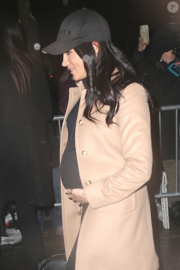 Meghan Markle, duchesse de Sussex, enceinte, à la sortie de son hôtel à New York City, New York, Etats-Unis, le 20 février 2019.