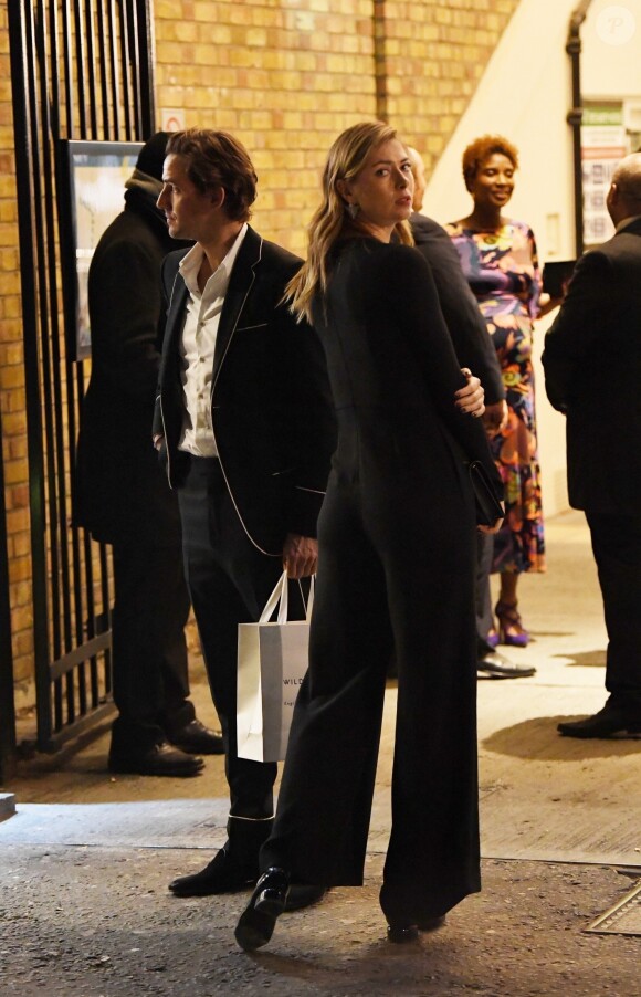 Exclusif - Maria Sharapova et son nouveau compagnon Alexander Gilkes à la sortie de la soirée caritative "Uganda Vogue Charity Evening" à Londres, le 19 octobre 2018.