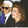 Karl Lagerfeld et la princesse Caroline de Hanovre (Caroline de Monaco) en août 2001 lors du Bal de la Croix-Rouge.