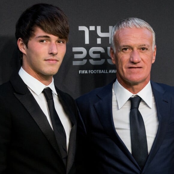 Didier Deschamps, sa femme Claude et leur fils Dylan - Les célébrités arrivent à la cérémonie des Trophées Fifa 2018 au Royal Festival Hall à Londres, Royaume Uni, le 25 septembre 2018. © Cyril Moreau/Bestimage