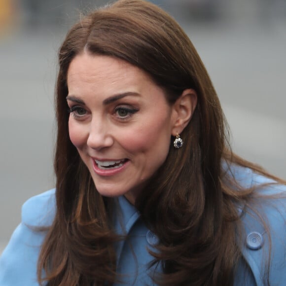 Kate Catherine Middleton, duchesse de Cambridge en visite au centre "SureStart Facility" à Ballymena lors de son voyage officiel en Irlande. Le 28 février 2019