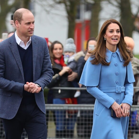 Le prince William, duc de Cambridge, et Kate Catherine Middleton, duchesse de Cambridge, en visite au centre "Braid Arts" à Ballymena lors de leur voyage officiel en Irlande. Le 28 février 2019