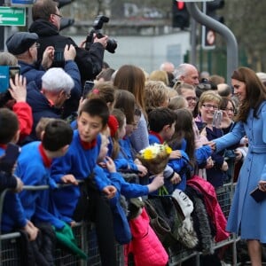 Kate Catherine Middleton, duchesse de Cambridge, en visite au centre "Braid Arts" à Ballymena lors de son voyage officiel en Irlande. Le 28 février 2019