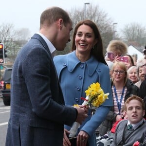 Le prince William, duc de Cambridge, et Kate Catherine Middleton, duchesse de Cambridge, en visite au centre "Braid Arts" à Ballymena lors de leur voyage officiel en Irlande. Le 28 février 2019