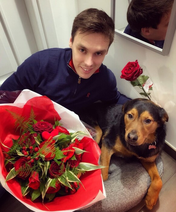 Louis Ducruet et sa chienne Pancake, photo Instagram lors de la Saint-Valentin 2019, pour faire une belle surprise à Marie Chevallier, la fiancée de Louis.