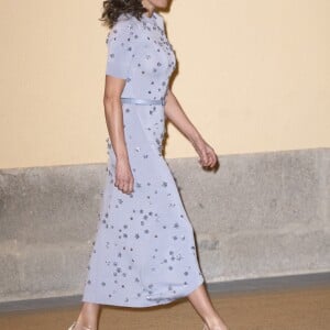 La reine Letizia d'Espagne (robe Nina Ricci) lors de l'accueil des invités au palais royal du Pardo à Madrid, le 28 février 2019, pour le dîner clôturant la visite officielle du président du Pérou, Martin Vizcarra.