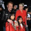 Johnny Hallyday, Laeticia et leurs filles Jade et Joy au vernissage de l'exposition du photographe Mathieu Cesar à Los Angeles. Le 21 février 2017.