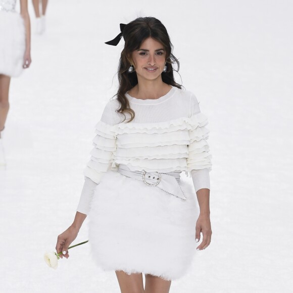 Penelope Cruz - Défilé de mode Chanel collection prêt-à-porter Automne-Hiver au Grand Palais lors de la fashion week à Paris, le 5 mars 2019.  PAP F/W 2019/2020 Chanel fashion show in Paris. On march 5th 201905/03/2019 - Paris