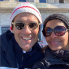 Karine Le Marchand prenant la pose avec Julien Courbet, le 5 mars 2019 à La folie douce à Méribel.