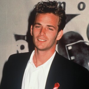 Luke Perry en soirée le 17 juin 1992.