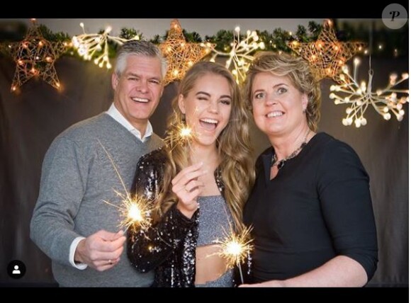 Lotte van der Zee avec ses parents pour Noël. Instagram, le 24 décembre 2017.