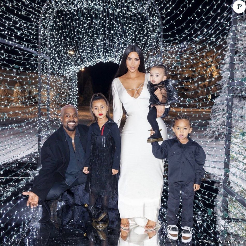 Kim Kardashian, Kanye West et leurs trois enfants North, Saint et Chicago fêtent le réveillon de 