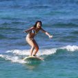Exclusif  - Jade Hallyday - Jade et Joy Hallyday prennent leur première leçon de surf sur la plage de Lorient avec leur mère Laeticia à Saint-Barthélemy, le 18 février 2019.