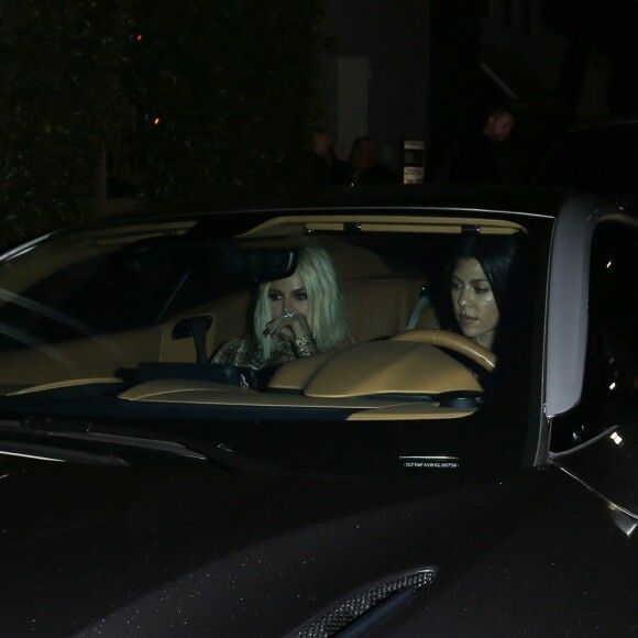Kourtney Kardashian, Kim Kardashian, Khloé Kardashian et Kylie Jenner sont allées diner au restaurant Giorgio Baldi à Santa Monica, le 12 mars 2019.