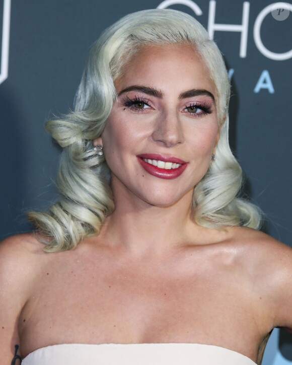 Lady Gaga - Photocall de la 24ème soirée des "Annual Critics's Choice Awards" à Santa Monica. Le 13 janvier 2019