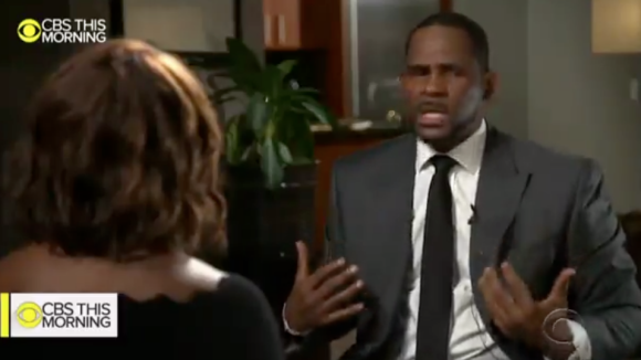 R. Kelly : Privée de repas, tenue obligatoire, gifles... Une ex-compagne raconte