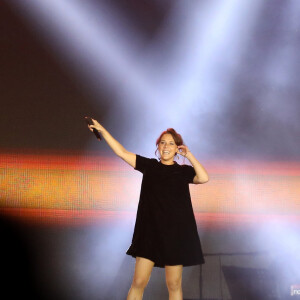 La chanteuse Zaz - Le président de la République française et sa femme la Première Dame assistent au concert en hommage à Charles Aznavour sur la place de la Répulique à Erevan, Arménie, le 11 octobre 2018. © Dominique Jacovides/Bestimage