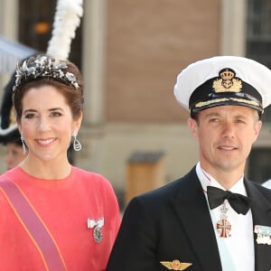 La princesse Mary et le prince Frederik de Danemark au mariage de la princesse Madeleine de Suede avec Chris O'Neill à Stockholm en Suède le 8 juin 2013.