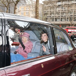 La reine Elisabeth II d'Angleterre et Kate Catherine Middleton, duchesse de Cambridge, viennent inaugurer la ré-ouverture de la "Bush House" à Londres. Le 19 mars 2019