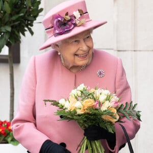 La reine Elisabeth II d'Angleterre et Kate Catherine Middleton, duchesse de Cambridge, viennent inaugurer la ré-ouverture de la "Bush House" à Londres. Le 19 mars 2019