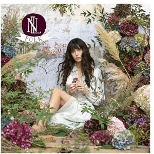 Nolwenn Leroy est actuellement en tournée avec son nouvel album "Folk", sorti en novembre 2018.