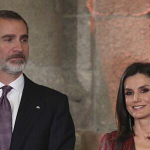 Le roi Felipe VI et la reine Letizia (robe Intropia) d'Espagne prenaient part le 19 mars 2019 à la remise des Prix de la Culture espagnole 2017 au musée du Prado à Madrid.