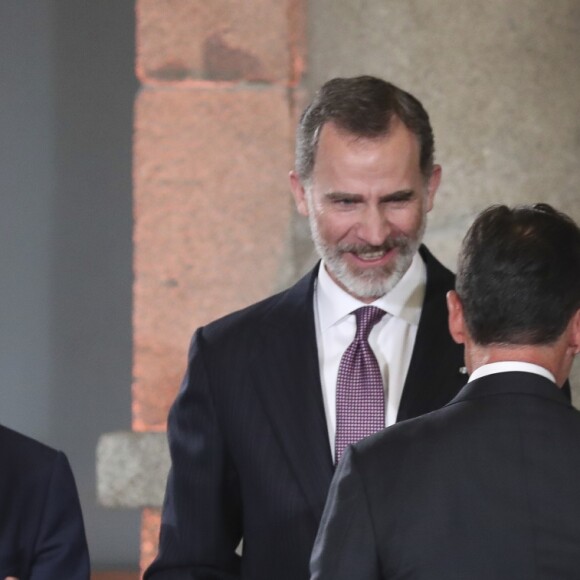 Le roi Felipe VI et la reine Letizia (robe Intropia) d'Espagne prenaient part le 19 mars 2019 à la remise des Prix de la Culture espagnole 2017 au musée du Prado à Madrid.