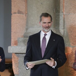 Le roi Felipe VI et la reine Letizia (robe Intropia) d'Espagne prenaient part le 19 mars 2019 à la remise des Prix de la Culture espagnole 2017 au musée du Prado à Madrid.