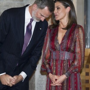 Le roi Felipe VI et la reine Letizia (robe Intropia) d'Espagne prenaient part le 19 mars 2019 à la remise des Prix de la Culture espagnole 2017 au musée du Prado à Madrid.