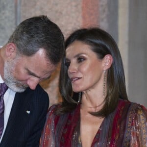 Le roi Felipe VI et la reine Letizia (robe Intropia) d'Espagne prenaient part le 19 mars 2019 à la remise des Prix de la Culture espagnole 2017 au musée du Prado à Madrid.