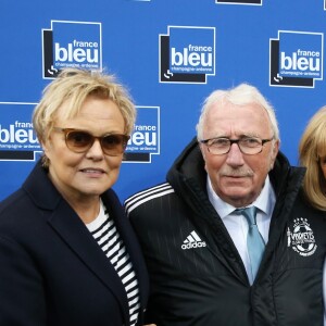 Murien Robin, Jacques Vendroux et la Première Dame Brigitte Macron - La FFF, la ville de Reims, France 98 et Variété Club de France ont organisé un match de gala mixte pour l'égalité hommes-femmes afin de collecter des fonds pour la fondation des femmes et Femmes Relais 51 au stade Auguste-Delaune, à Reims, France, le 20 mars 2019. © Dominique Jacovides/Bestimage